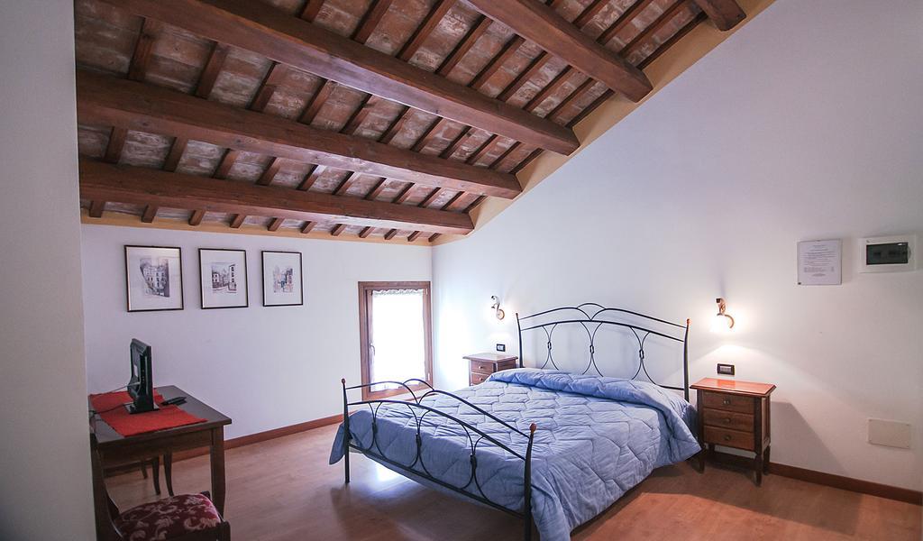 Вілла Agriturismo Principe Pio Crespino Екстер'єр фото